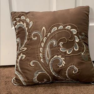 Decorative pillow